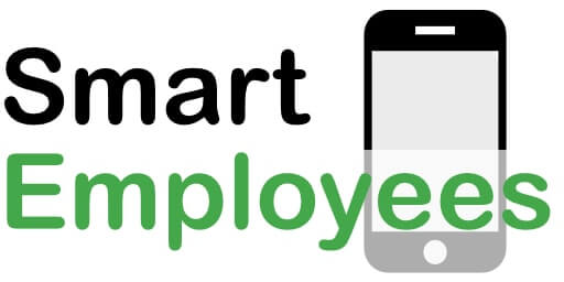 Logo „Smart Employees“ mit „Smart“ in Schwarz, „Employees“ in Grün und einem Smartphone-Symbol auf der rechten Seite.